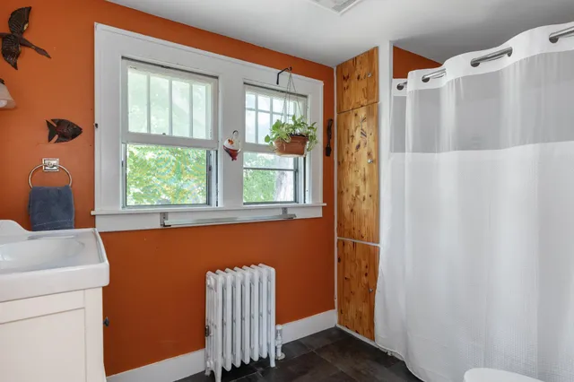 $699,999 | 115 Caroline Street, Burlington, VT 05401