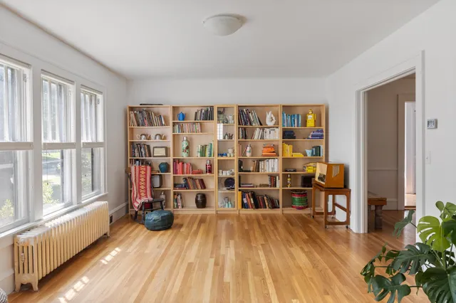 $699,999 | 115 Caroline Street, Burlington, VT 05401