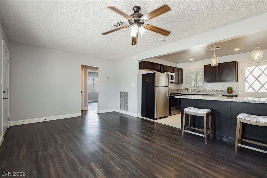 306 Dell Way Henderson, NV 89015 - Photo 6 of 29