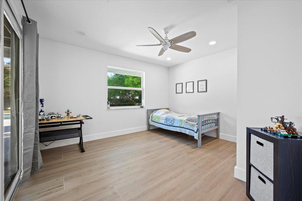 5776 Senegal Drive Jupiter, FL 33458 - Photo 28 of 57 4th bedroom