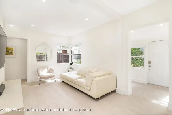$6,000 | 439 28th Street, West Palm Beach, FL 33407