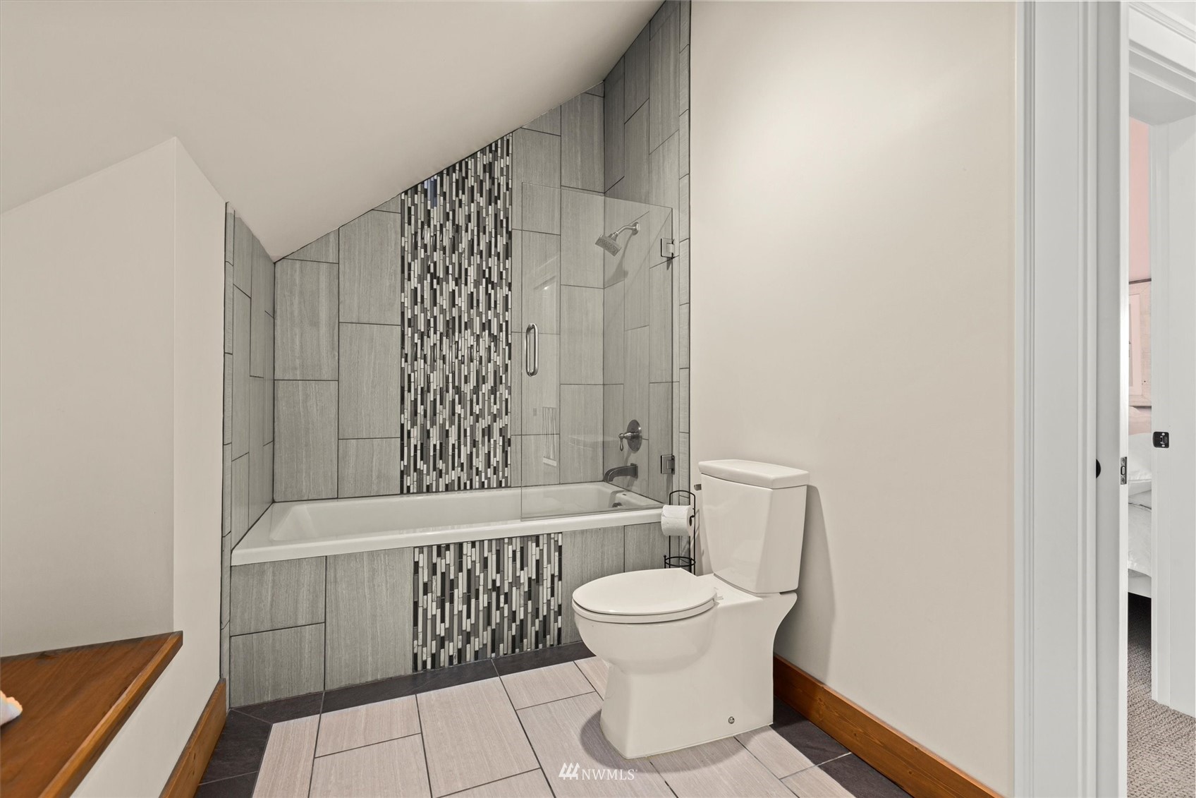 8209 Spada Road Snohomish, WA 98290 - Photo 24 of 39 a bathroom with a toilet and shower