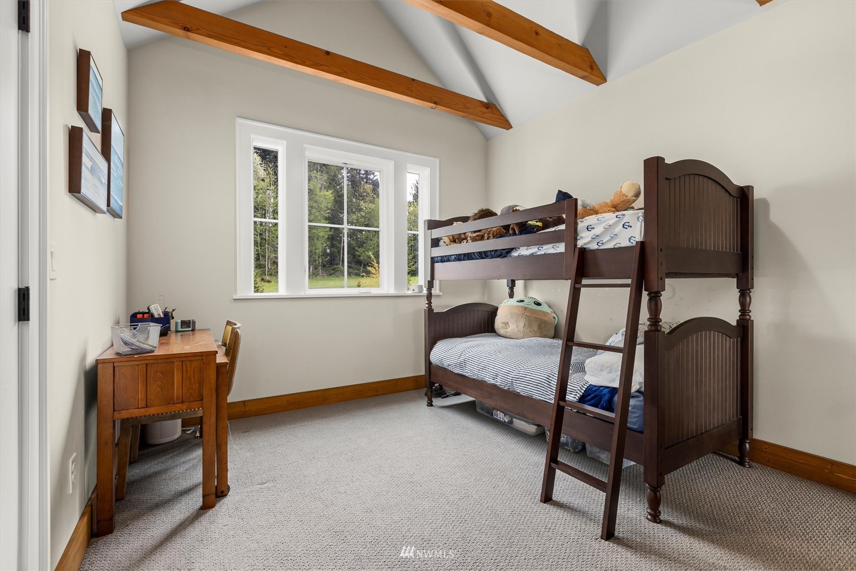 8209 Spada Road Snohomish, WA 98290 - Photo 25 of 39 a bedroom with bunk bed and a window