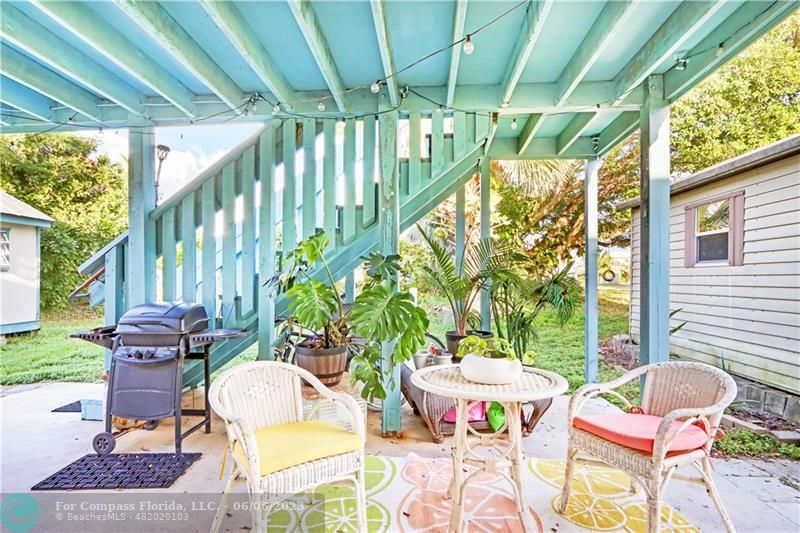 1128 Hernando Street Fort Pierce, FL 34949 - Photo 15 of 46 a outdoor space with chairs