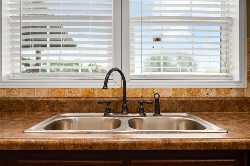 13015 Highway 118 Florien, LA 71429 - Photo 16 of 39