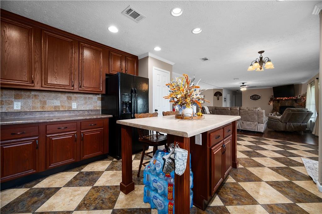 13015 Highway 118 Florien, LA 71429 - Photo 17 of 39