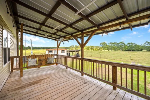 $205,000 | 13015 Highway 118, Florien, LA 71429