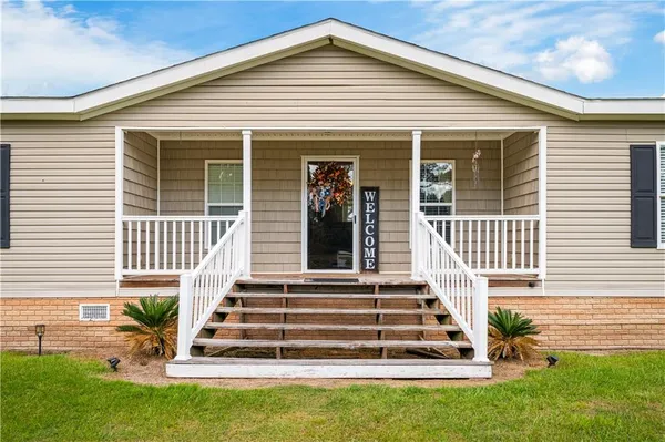 $205,000 | 13015 Highway 118, Florien, LA 71429