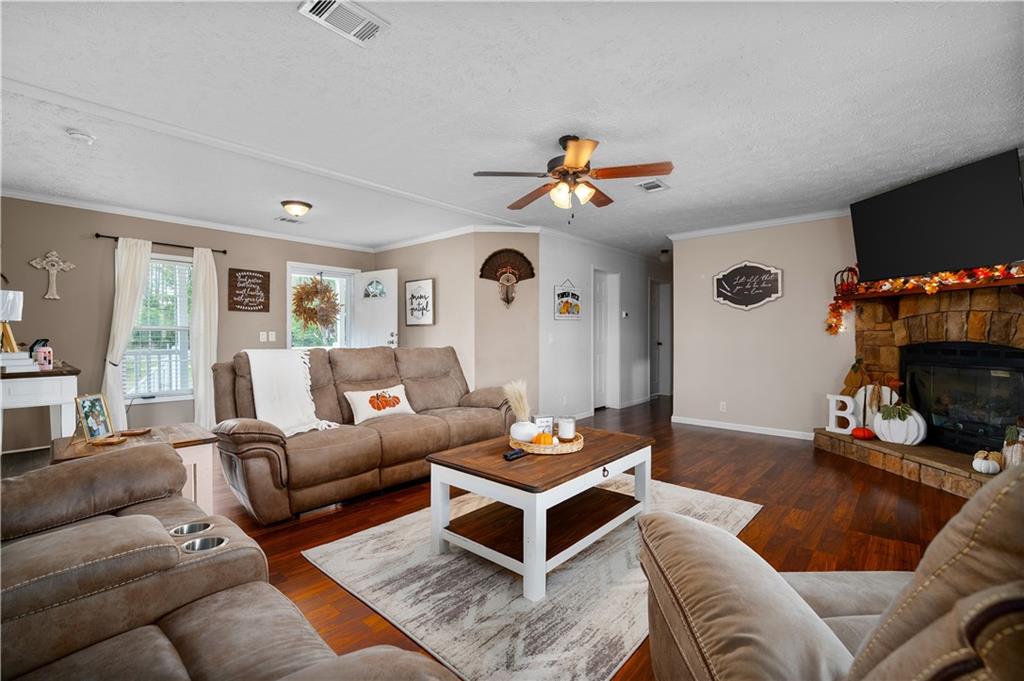 13015 Highway 118 Florien, LA 71429 - Photo 9 of 39