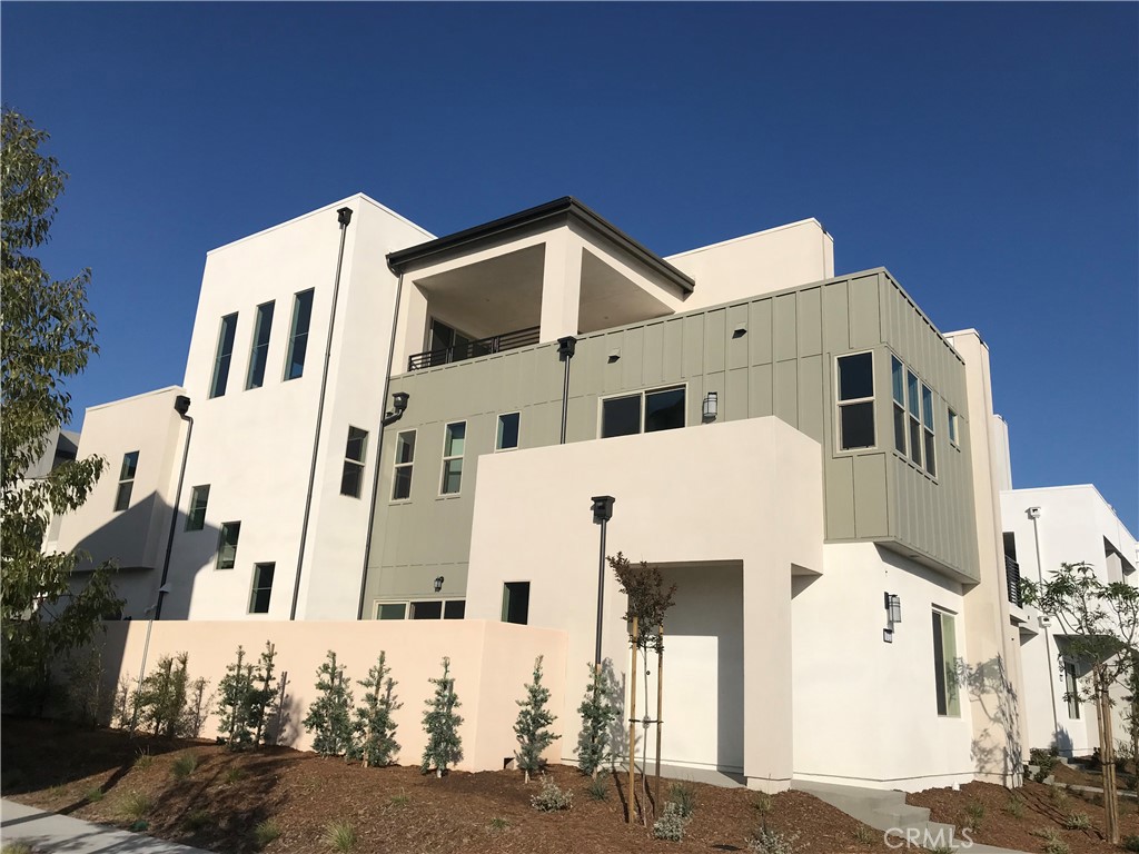 a view of a white building