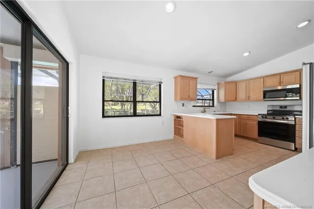 $3,600 | 2284 Southwest Spoonbill Drive, Palm City, FL 34990