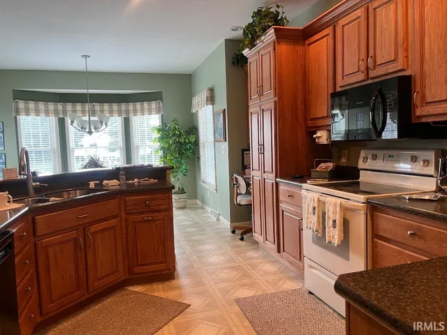 $392,000 | 1727 Keystone Drive, Goshen, IN 46526