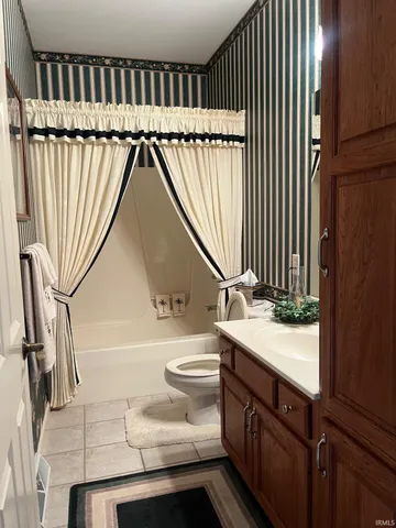 $392,000 | 1727 Keystone Drive, Goshen, IN 46526