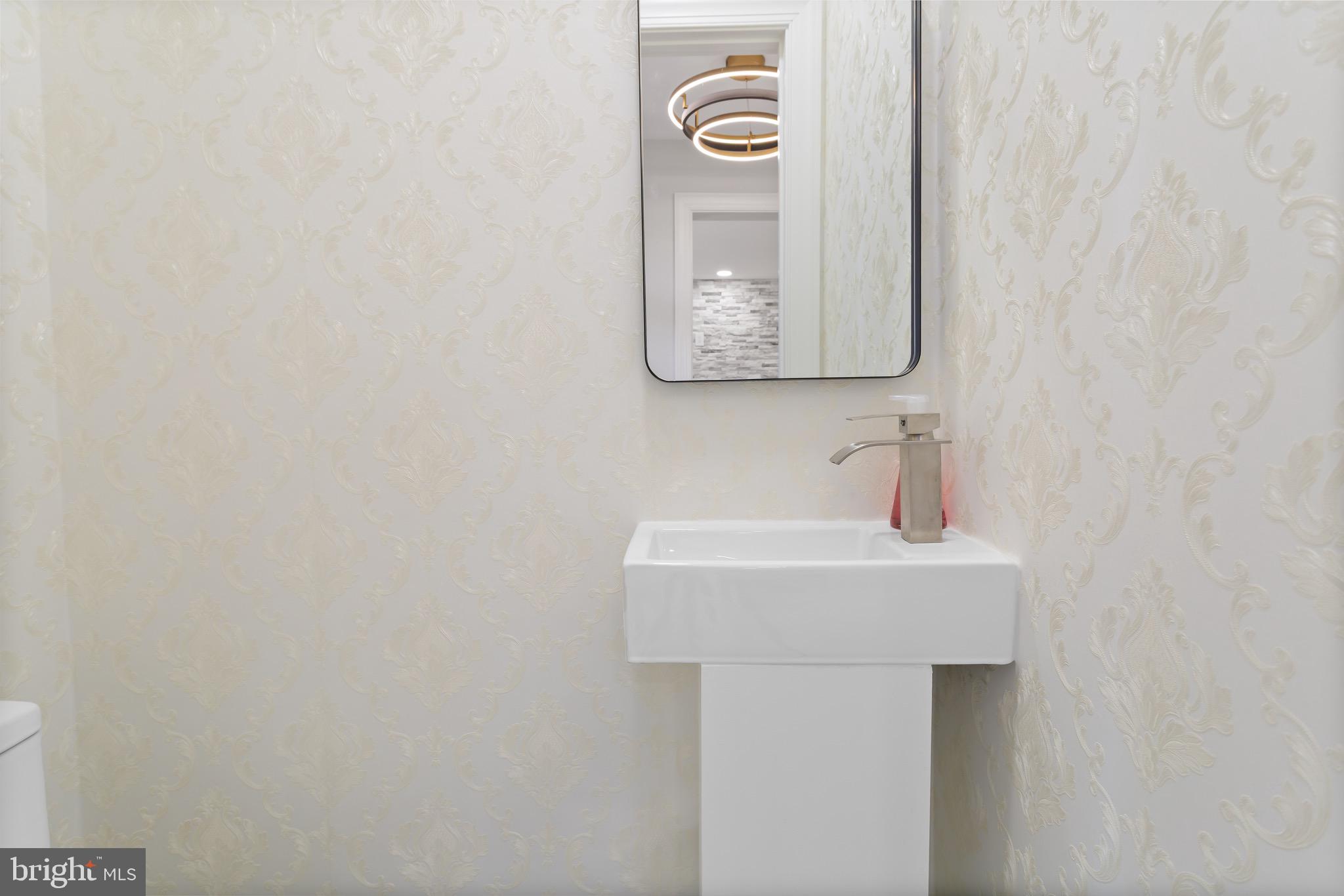 617 Greenbrier Drive Silver Spring, MD 20910 - Photo 30 of 70 Main Level Power Room