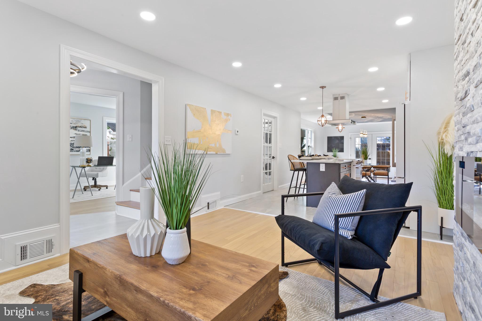 617 Greenbrier Drive Silver Spring, MD 20910 - Photo 4 of 70 Bright Family Room w/Recessed Lighting