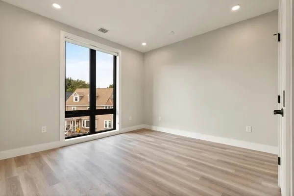 $3,800 | 1700 Dorchester Avenue, Unit 207, Boston, MA 02122