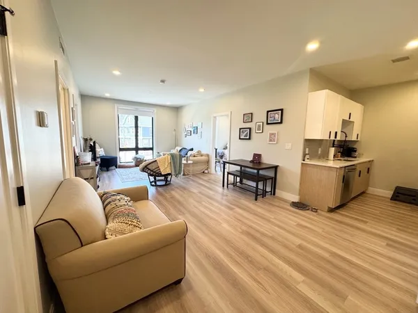 $3,800 | 1700 Dorchester Avenue, Unit 207, Boston, MA 02122