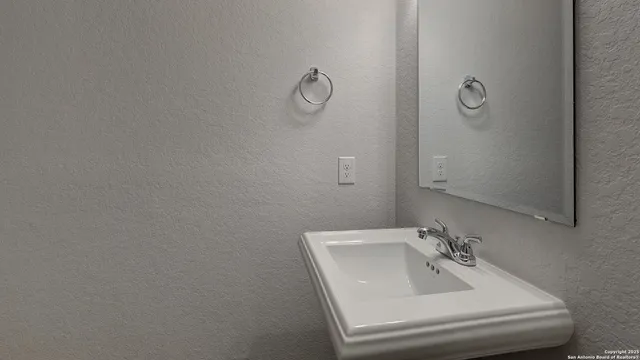 $524,900 | 2915 Eagle Rise, San Antonio, TX 78245