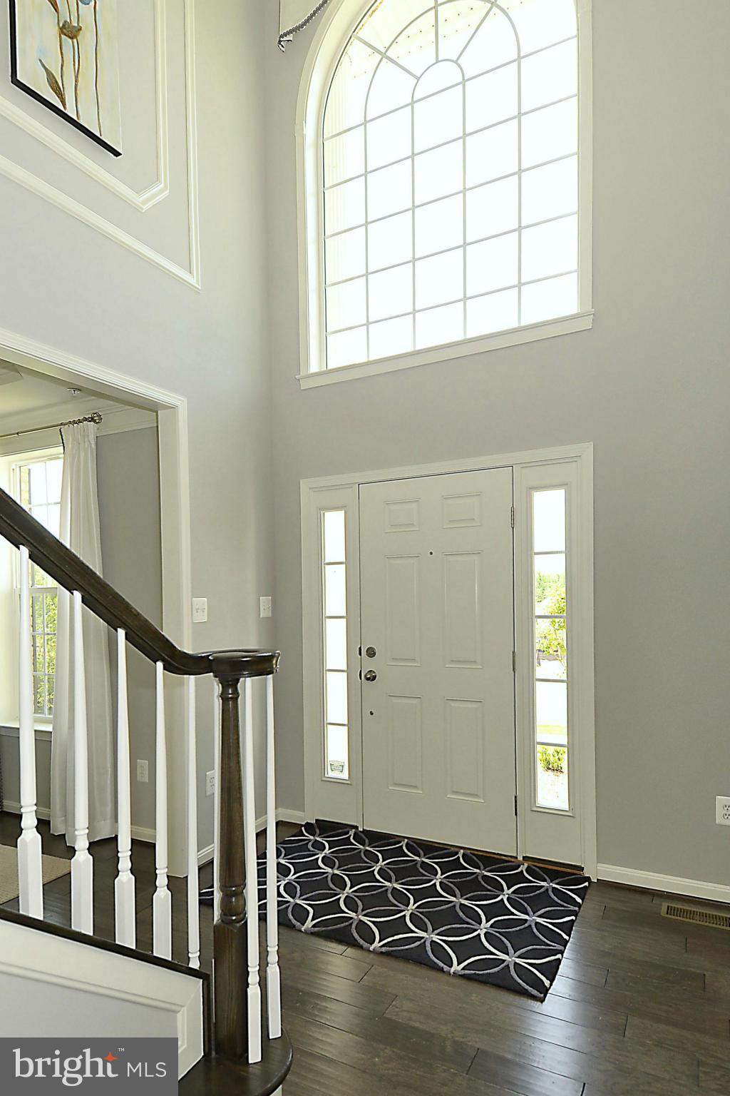 16608 Rolling Tree Road Accokeek, MD 20607 - Photo 2 of 30 Foyer