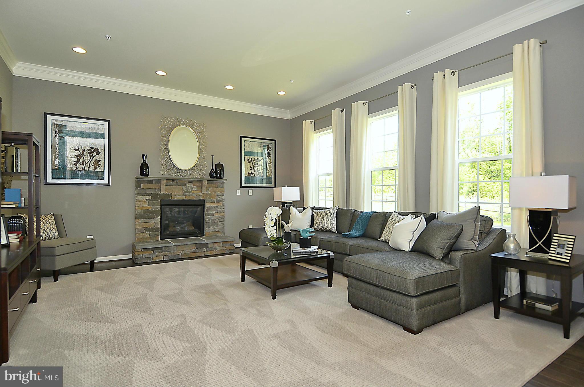 16608 Rolling Tree Road Accokeek, MD 20607 - Photo 12 of 30 Family Room