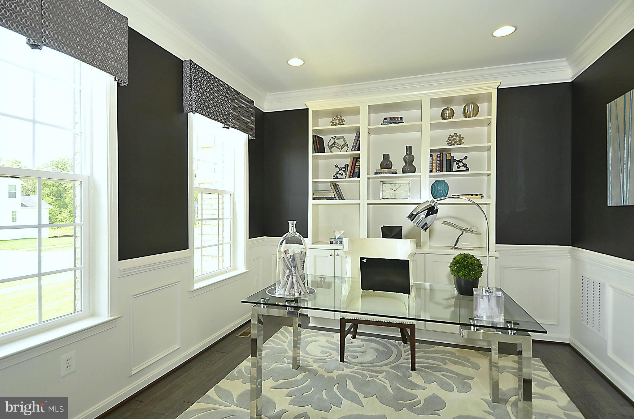 16608 Rolling Tree Road Accokeek, MD 20607 - Photo 4 of 30 Office with Built-Ins