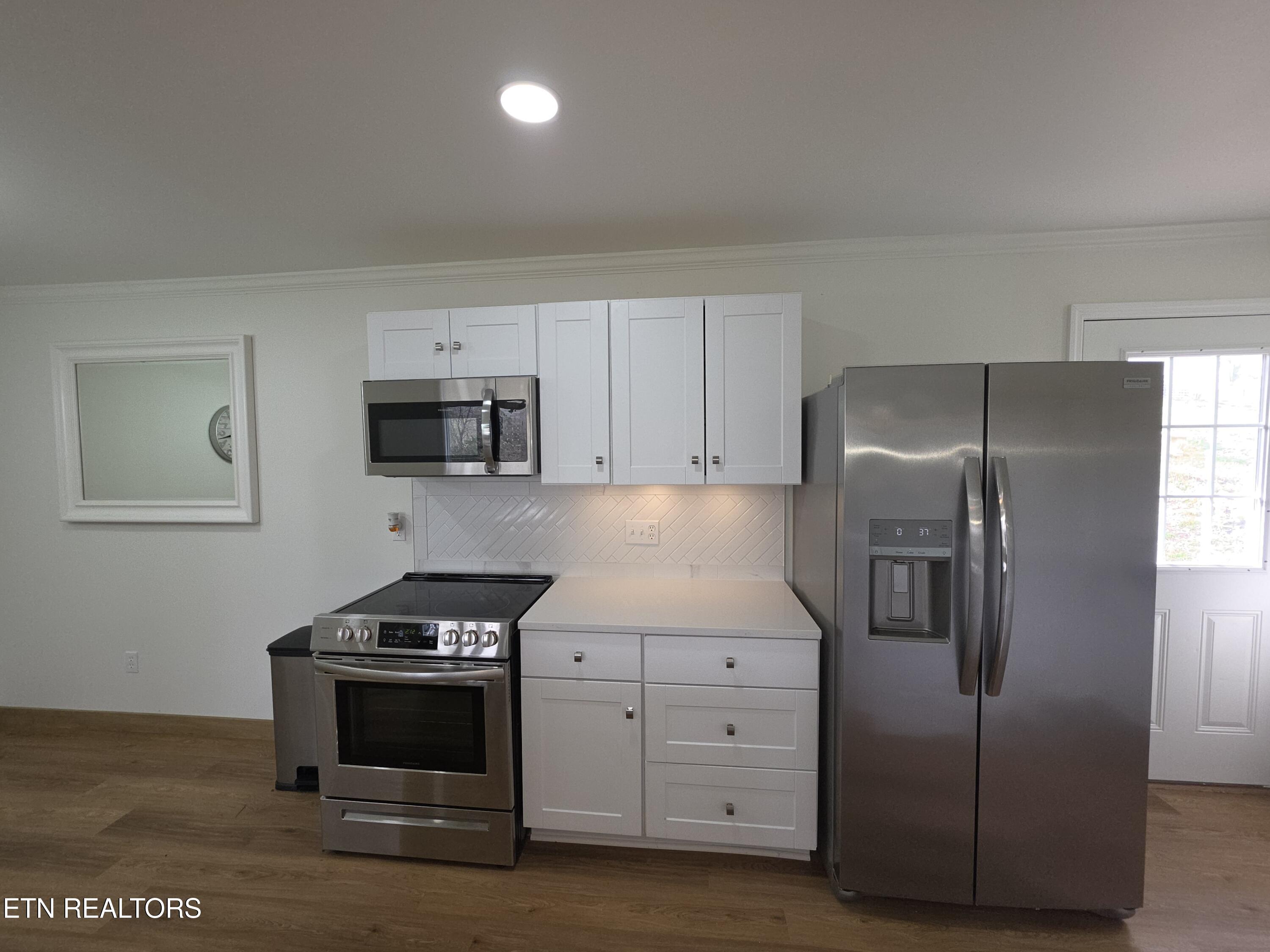 330 Wilson Hurst Street Tazewell, TN 37879 - Photo 8 of 26 20260403_164102