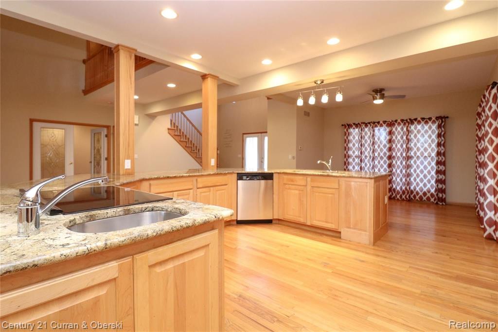 14711 Haggerty Road Belleville, MI 48111 - Photo 6 of 58