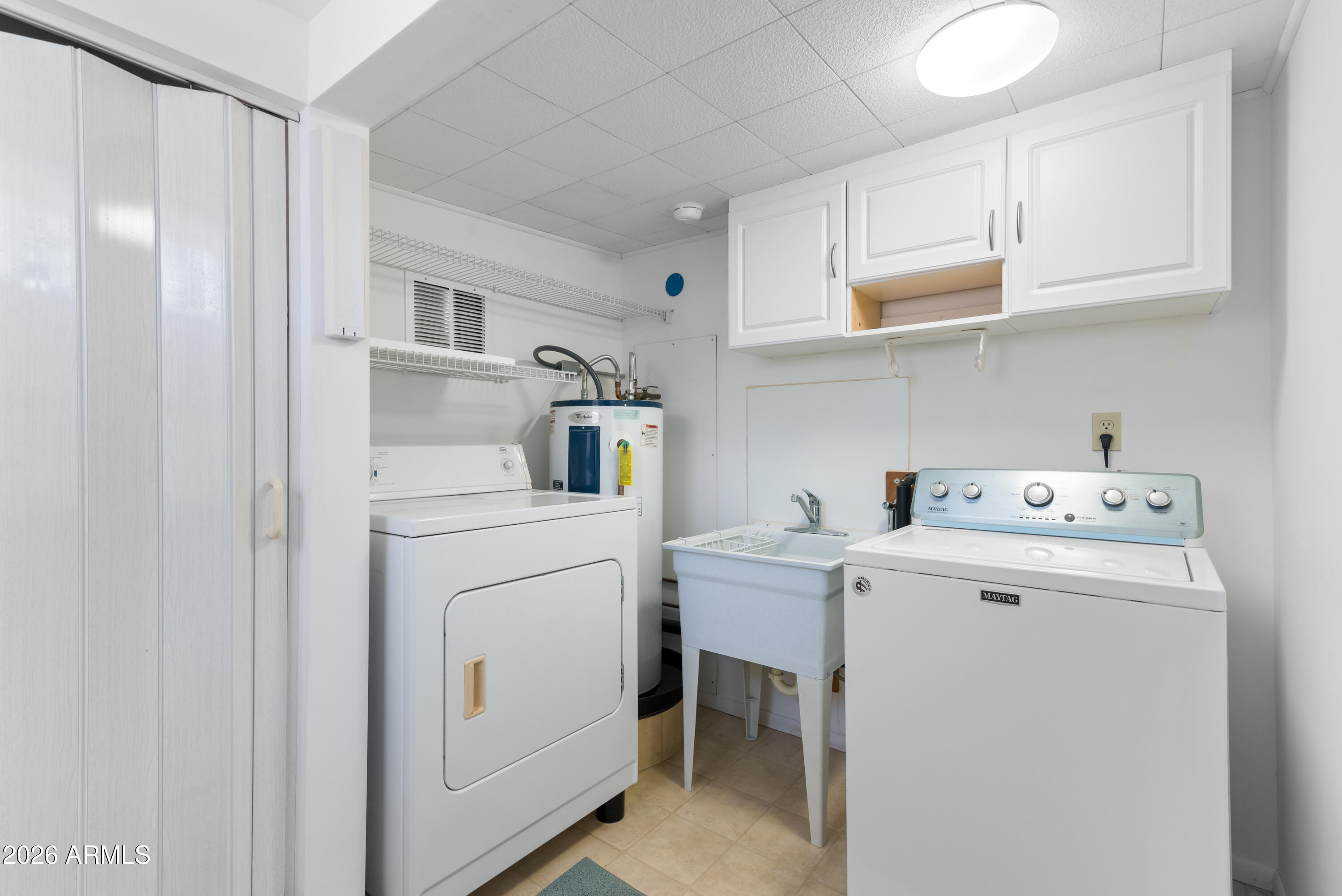 151 South Amulet Avenue Mesa, AZ 85208 - Photo 13 of 29 a utility room with dryer and washer