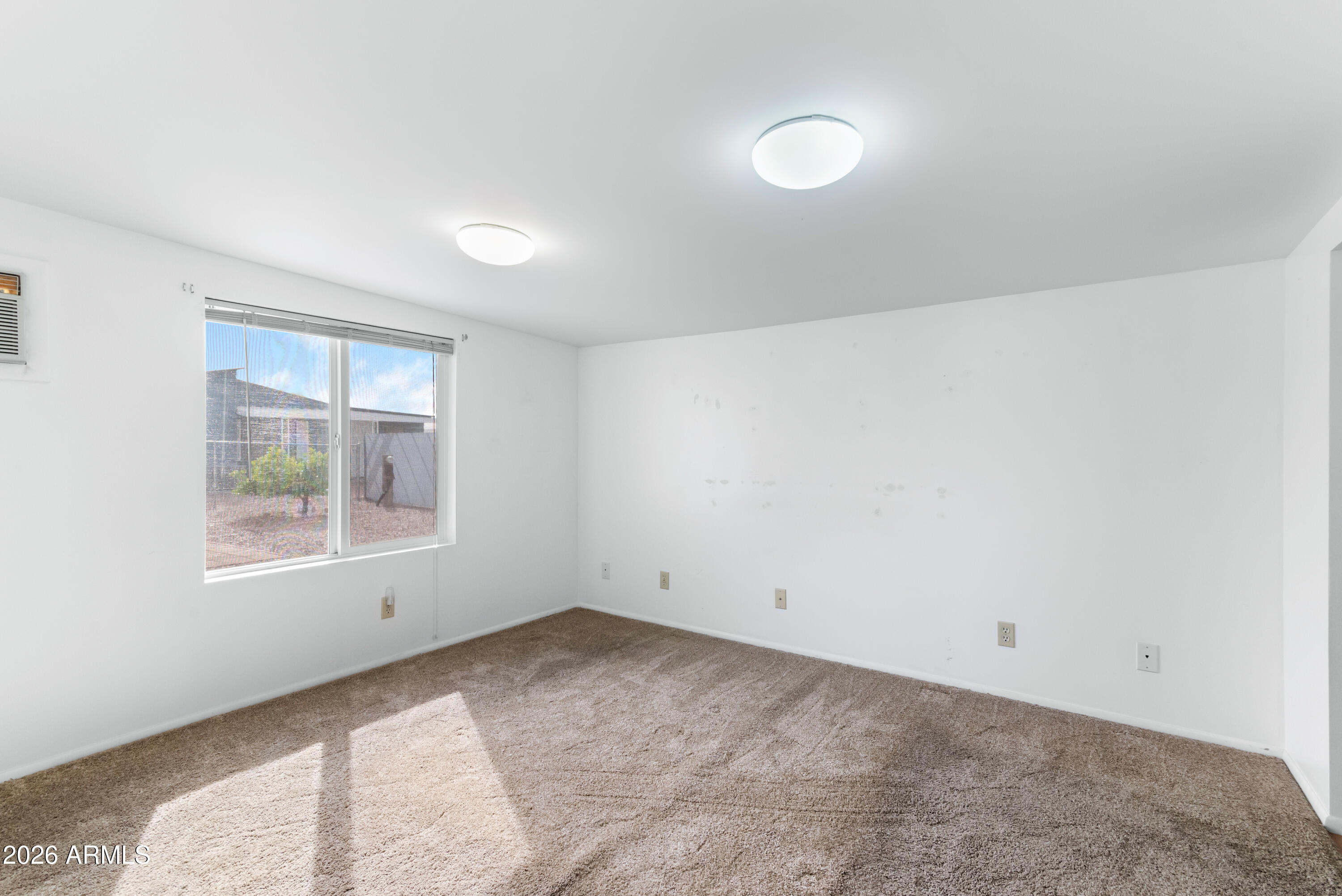 151 South Amulet Avenue Mesa, AZ 85208 - Photo 19 of 29 an empty room with a window