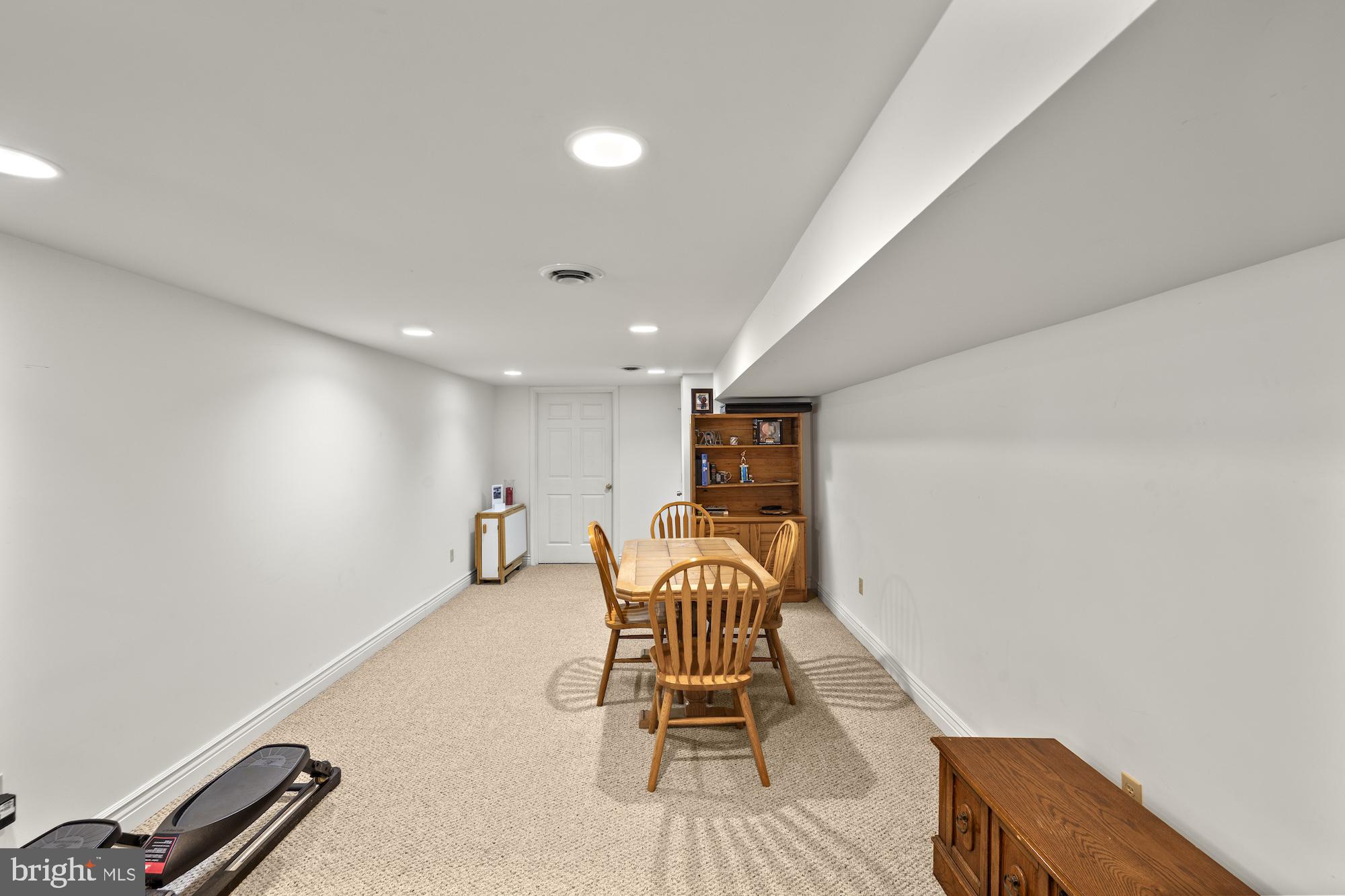 2300 Pin Oak Drive Finksburg, MD 21048 - Photo 35 of 52 a living room with furniture