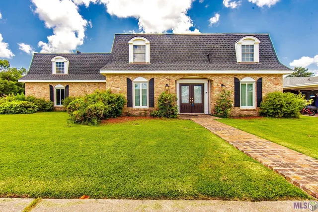 $299,000 | 226 Lynwood Drive, Houma, LA 70360