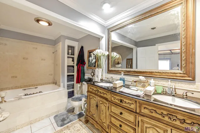 $299,000 | 226 Lynwood Drive, Houma, LA 70360