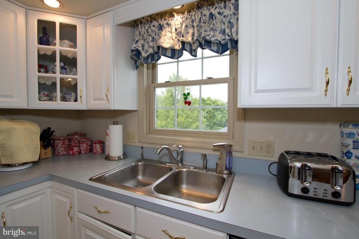 2 Wade Drive Lititz, PA 17543 - Photo 12 of 34