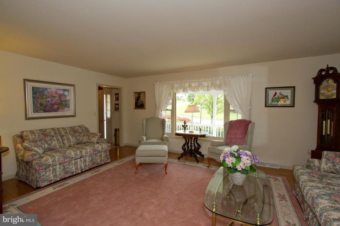 2 Wade Drive Lititz, PA 17543 - Photo 18 of 34