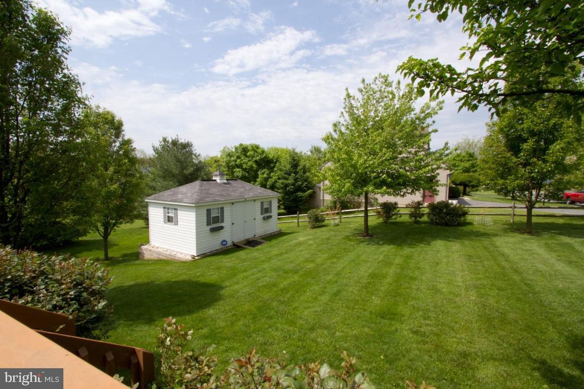 2 Wade Drive Lititz, PA 17543 - Photo 7 of 34