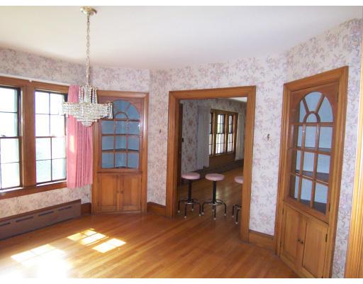 212 Warren Road Framingham, MA 01702 - Photo 4 of 12 Gallery Image 4