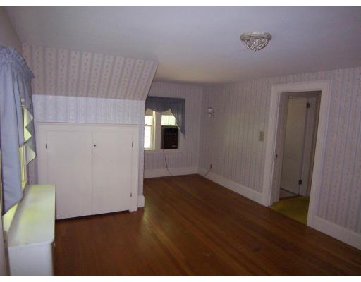 212 Warren Road Framingham, MA 01702 - Photo 8 of 12 Gallery Image 8
