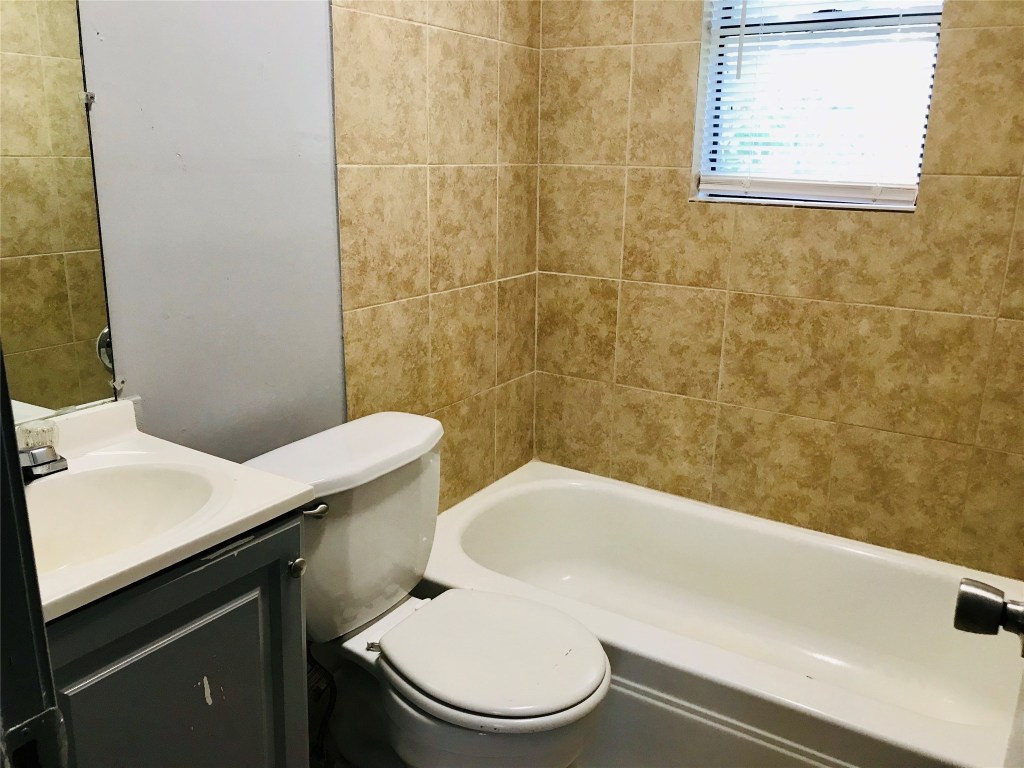 8717 Spaulding Street, Unit 3 Houston, TX 77016 - Photo 3 of 27