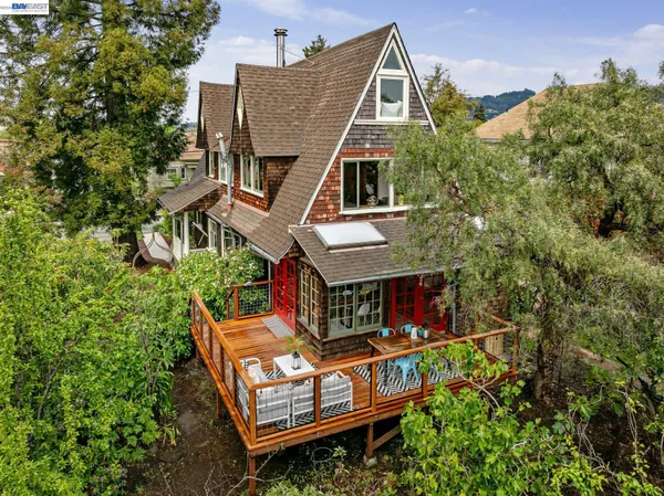 $1,395,000 | 731 60th Street, Oakland, CA 94609