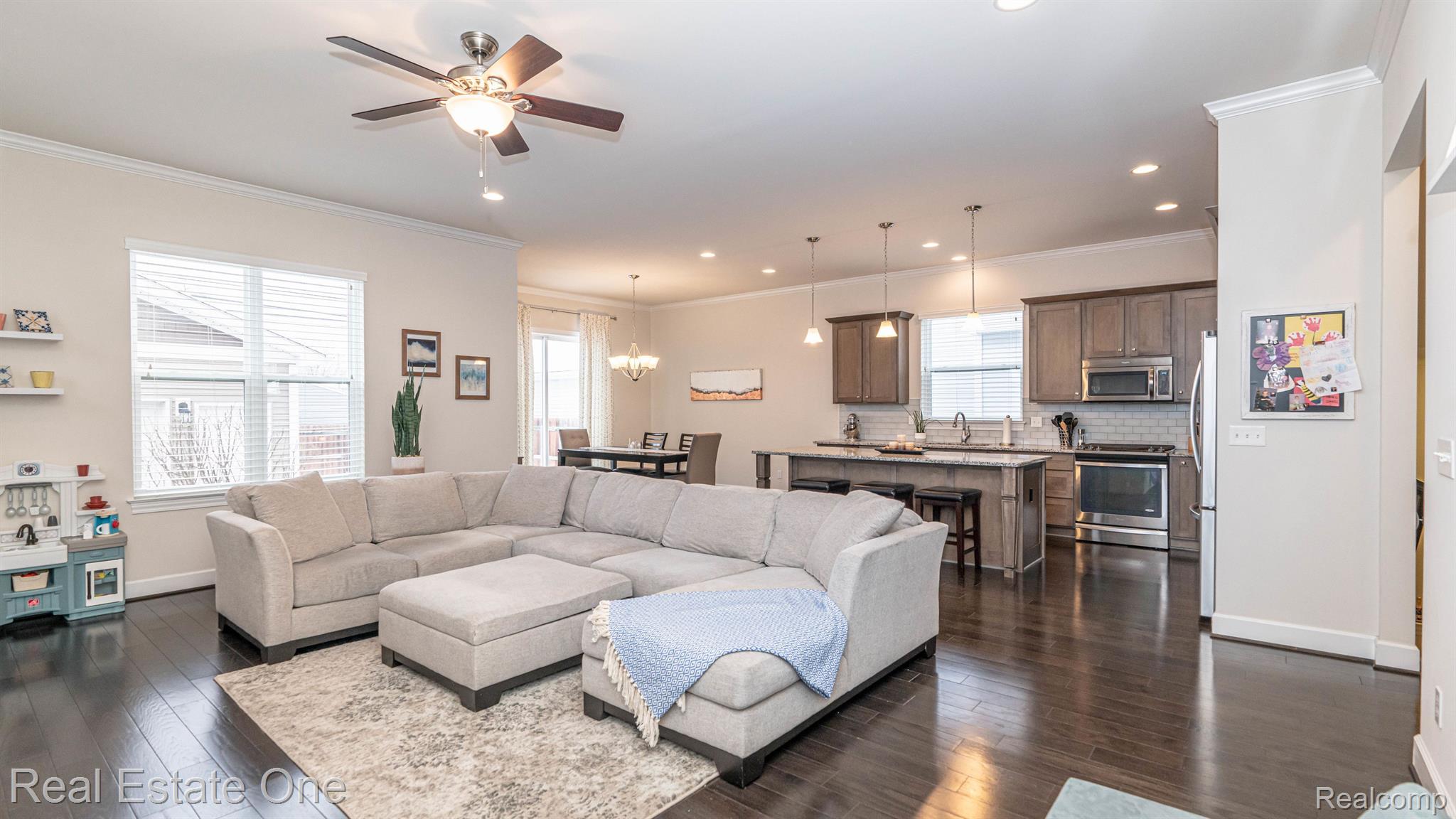 2959 Cumberland Road Berkley, MI 48072 - Photo 12 of 56 Gallery Image 12
