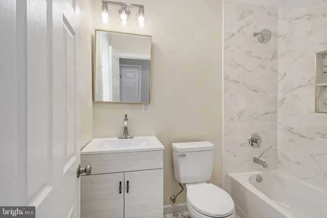 $395,000 | 711 West County Line Road, Hatboro, PA 19040