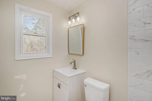 $395,000 | 711 West County Line Road, Hatboro, PA 19040