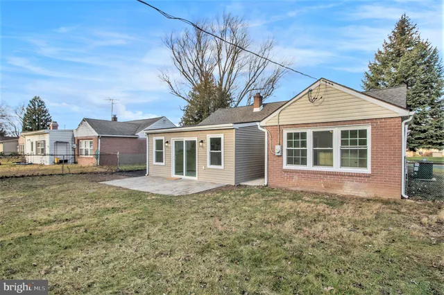 $395,000 | 711 West County Line Road, Hatboro, PA 19040