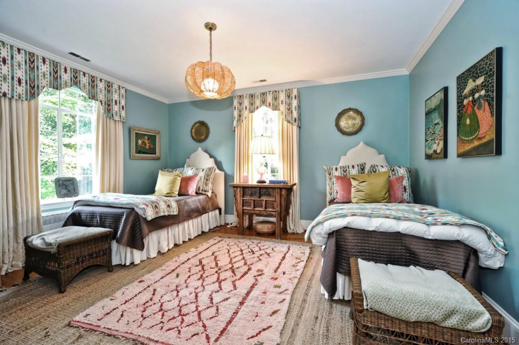 907 Ardsley Road, Unit 4 Charlotte, NC 28207 - Photo 12 of 15 Gallery Image 12