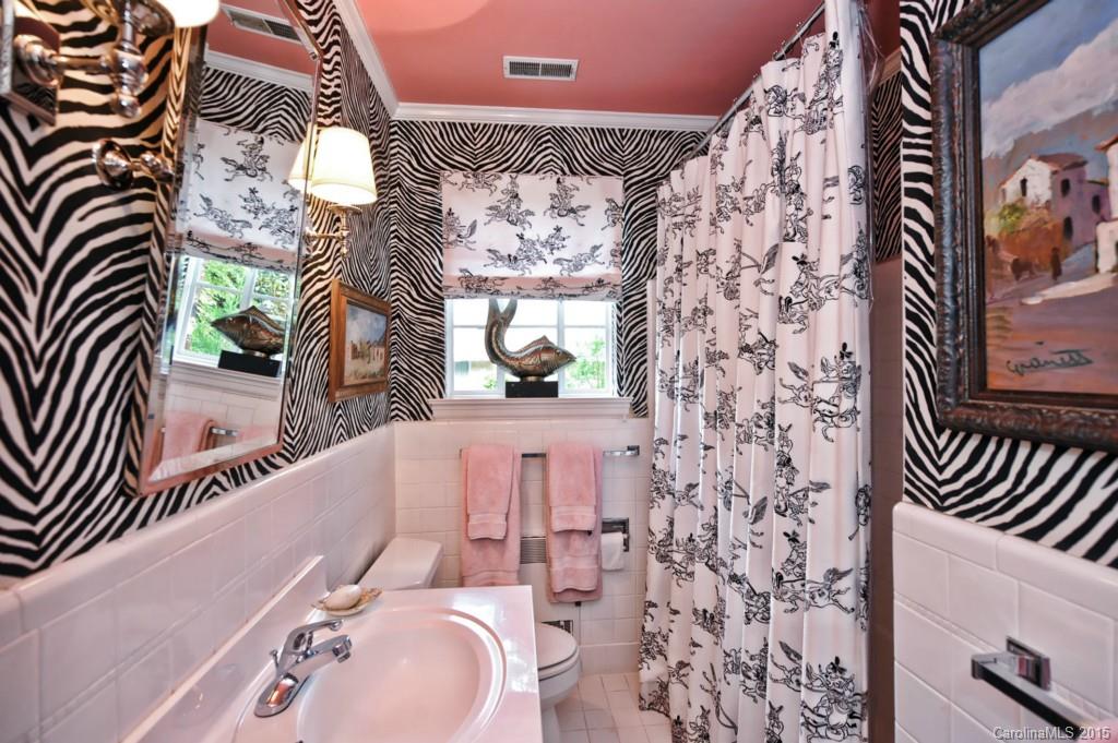 907 Ardsley Road, Unit 4 Charlotte, NC 28207 - Photo 13 of 15 Gallery Image 13