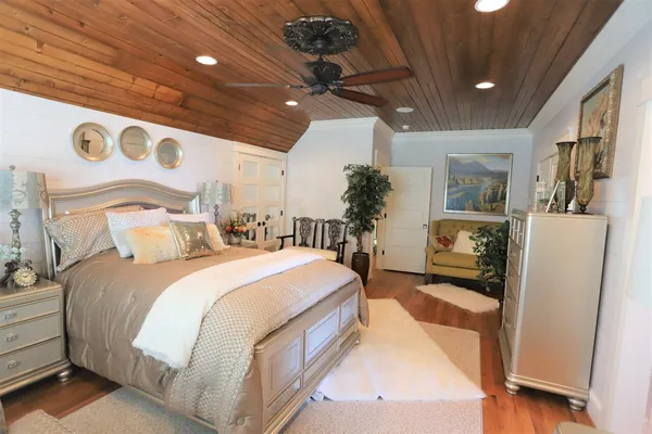 $1,395,000 | 223 South Brow Drive, Cloudland, GA 30731