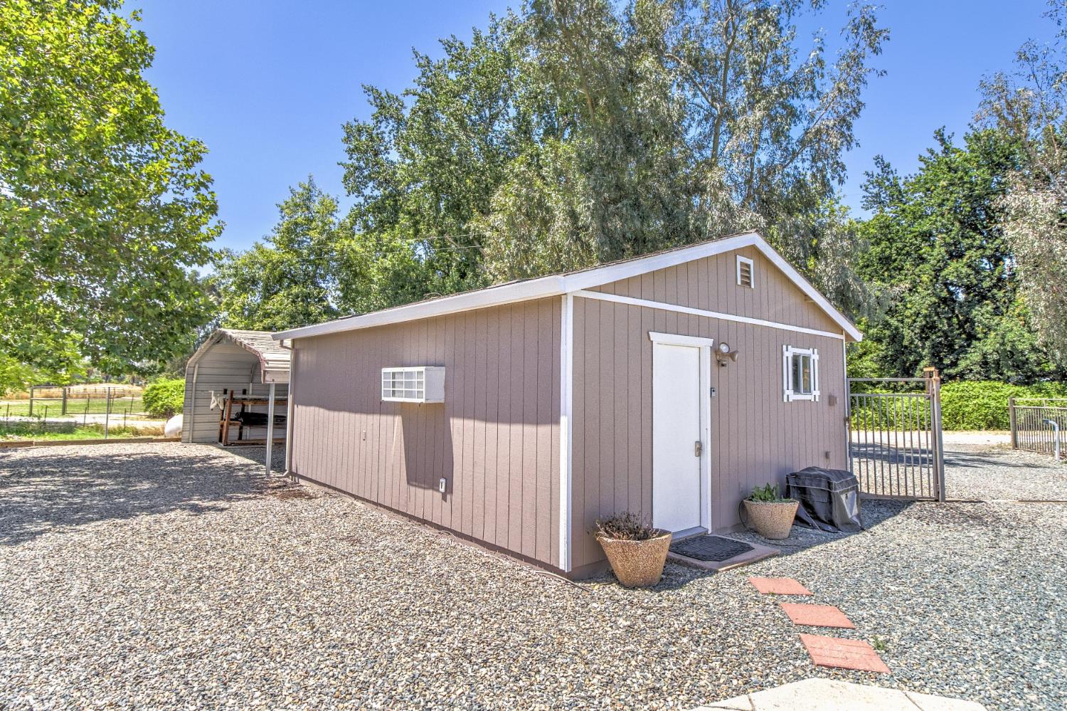 12390 Hobday Road Wilton, CA 95693 - Photo 64 of 92