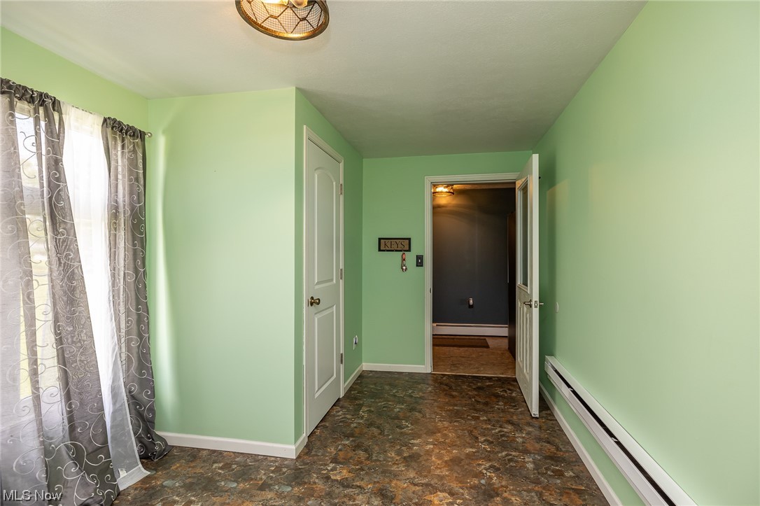 2187 Barclay Messerly Road Southington, OH 44470 - Photo 21 of 35