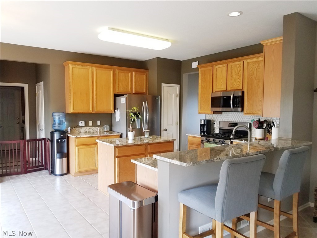 27177 Watkin Road Olmsted Falls, OH 44138 - Photo 11 of 35