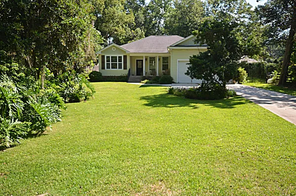 $2,900 | 2204 Altoona Drive, Tallahassee, FL 32309